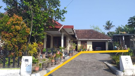 Tanah 721 Meter Persegi Cocok Untuk Rumah Tinggal Lokasi Dekat SCH Sleman