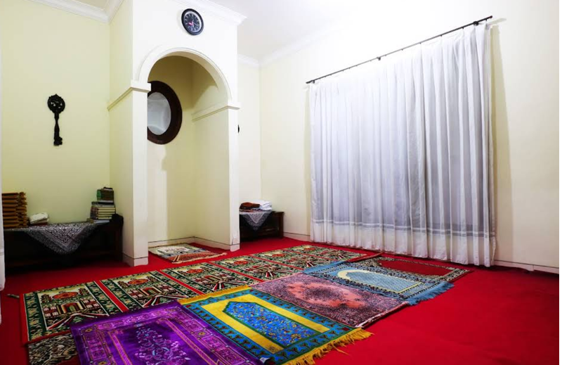 Rare Find! Hotel or Homestay Property in Kertajaya Indah - Big Price Cut
