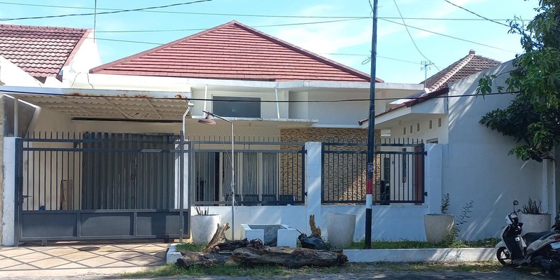 Dijual 240 m2 Rumah Pondok Rosan Wiyung Surabaya Dekat Royal Residence - Graha Sampurna - Babatan Pratama