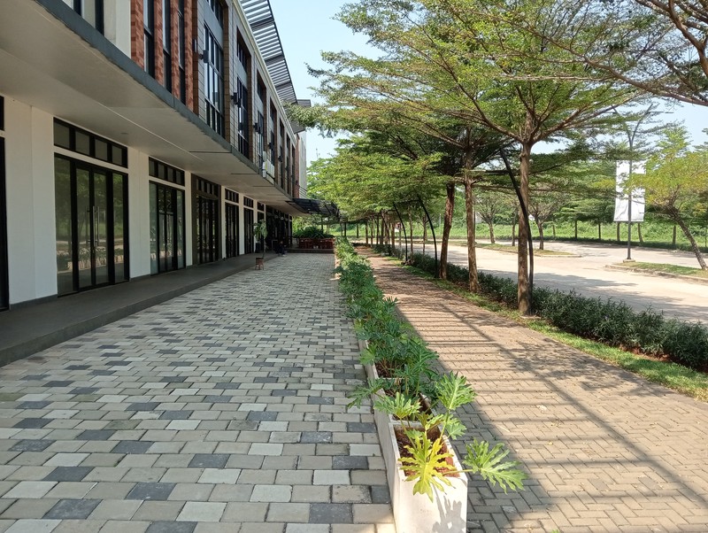 Ruko Gandeng, Cimanggis Golf Estate, Cocok Untuk Semua Usaha, Nego