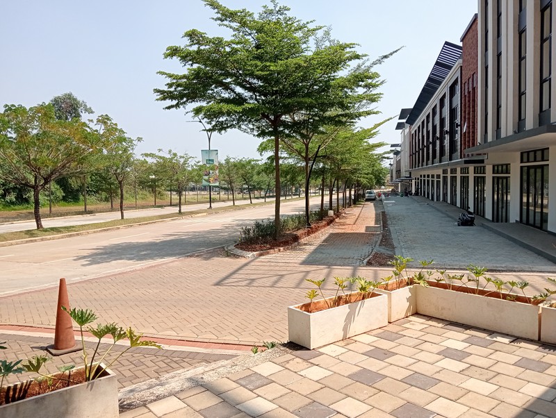 Ruko Gandeng, Cimanggis Golf Estate, Cocok Untuk Semua Usaha, Nego