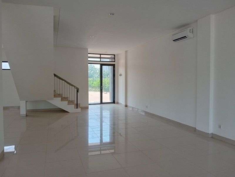 Ruko Gandeng, Cimanggis Golf Estate, Cocok Untuk Semua Usaha, Nego