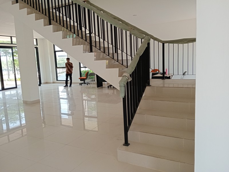 Ruko Gandeng, Cimanggis Golf Estate, Cocok Untuk Semua Usaha, Nego