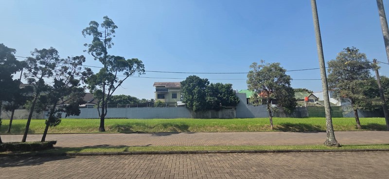 Kavling  dijalan utama cluster Villa Gunung Lestari, dekat dg st KA Sudimara Bintaro...