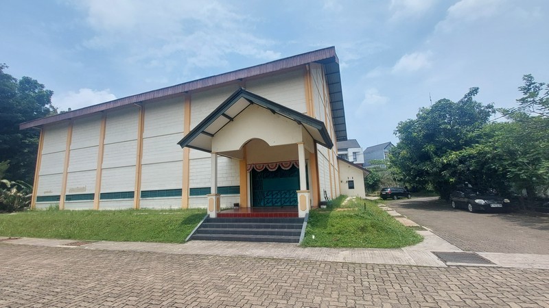 Kavling  dijalan utama cluster Villa Gunung Lestari, dekat dg st KA Sudimara Bintaro...