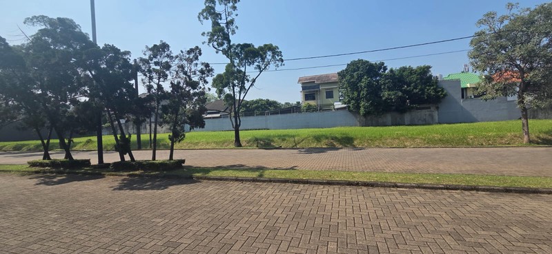 Kavling  dijalan utama cluster Villa Gunung Lestari, dekat dg st KA Sudimara Bintaro...