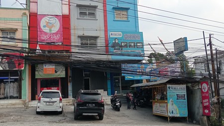 TURUN HARGA Pinggir Jalan Maharaja, Sawangan, 3 Lantai, Lokasi Ramai, Nego