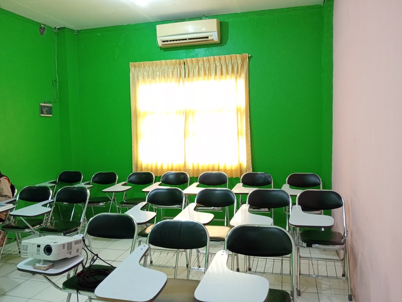 TURUN HARGA Pinggir Jalan Maharaja, Sawangan, 3 Lantai, Lokasi Ramai, Nego