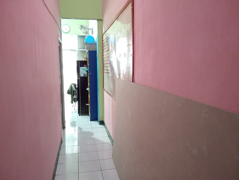 TURUN HARGA Pinggir Jalan Maharaja, Sawangan, 3 Lantai, Lokasi Ramai, Nego