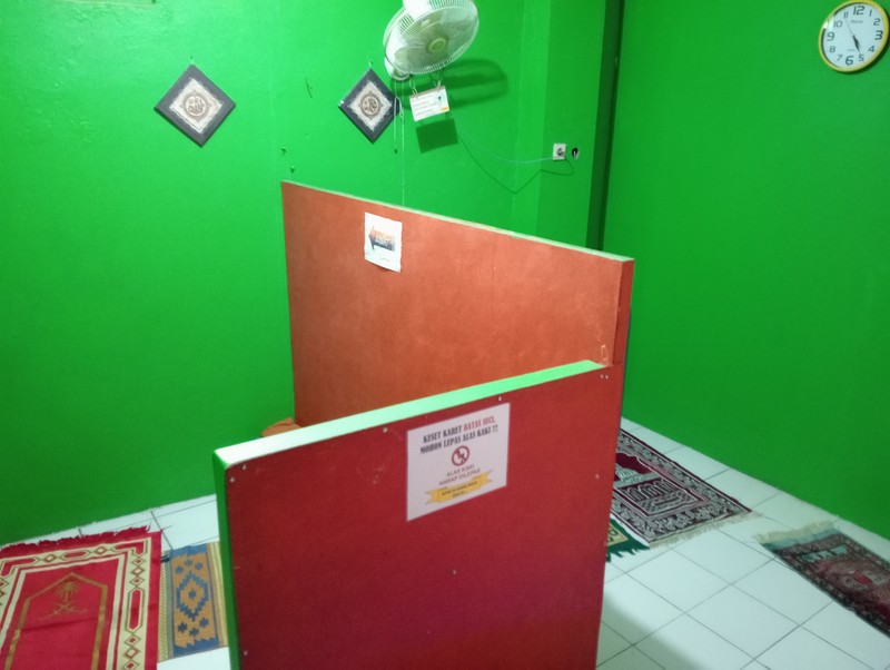 TURUN HARGA Pinggir Jalan Maharaja, Sawangan, 3 Lantai, Lokasi Ramai, Nego