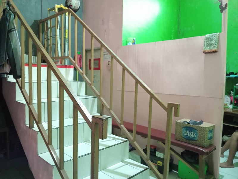 TURUN HARGA Pinggir Jalan Maharaja, Sawangan, 3 Lantai, Lokasi Ramai, Nego