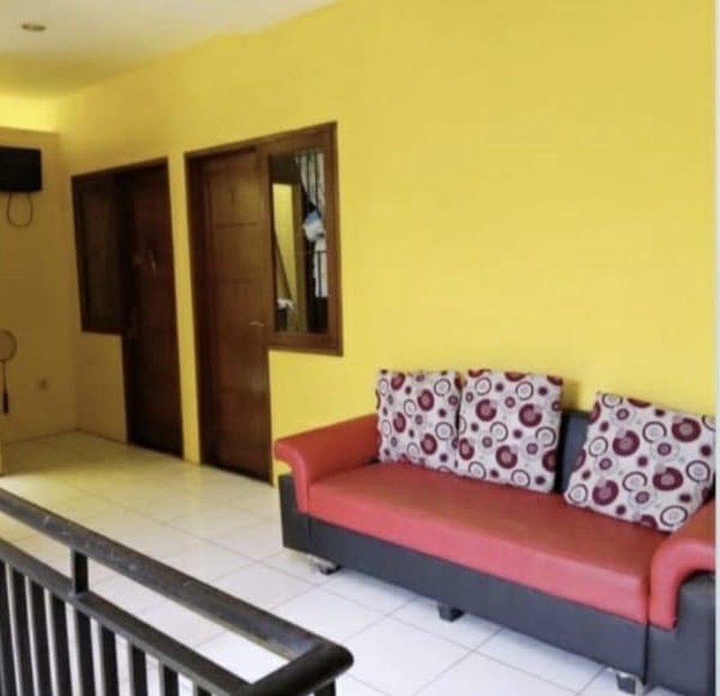 Rumah Kost2san Rapih, cocok untuk investasi Akses mudah di Cireunde- Ciputat.