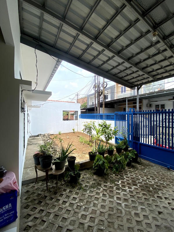 [DIJUAL] Rumah 2 Lantai di Taman Meruya Ilir - Lokasi Strategis & Nyaman di Jakarta Barat
