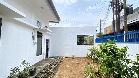 [DIJUAL] Rumah 2 Lantai di Taman Meruya Ilir - Lokasi Strategis & Nyaman di Jakarta Barat