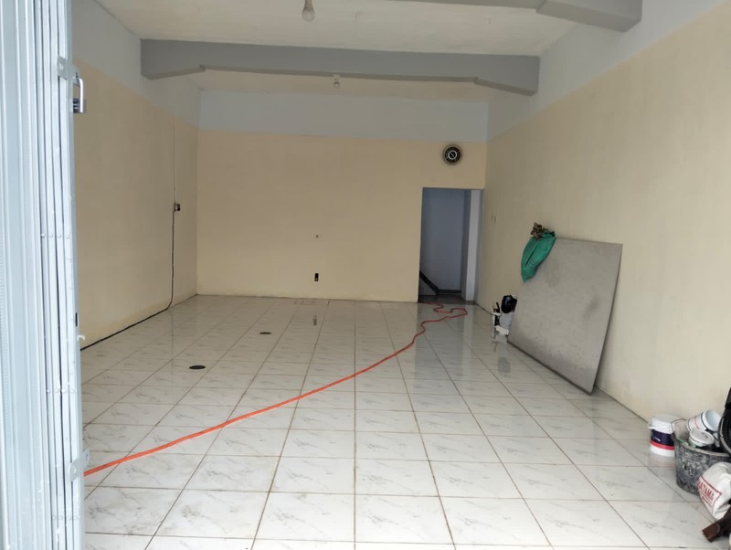 Disewakan Ruko 2 Lantai Lokasi Komersial di Jalan Sultan Agung Yogyakarta 