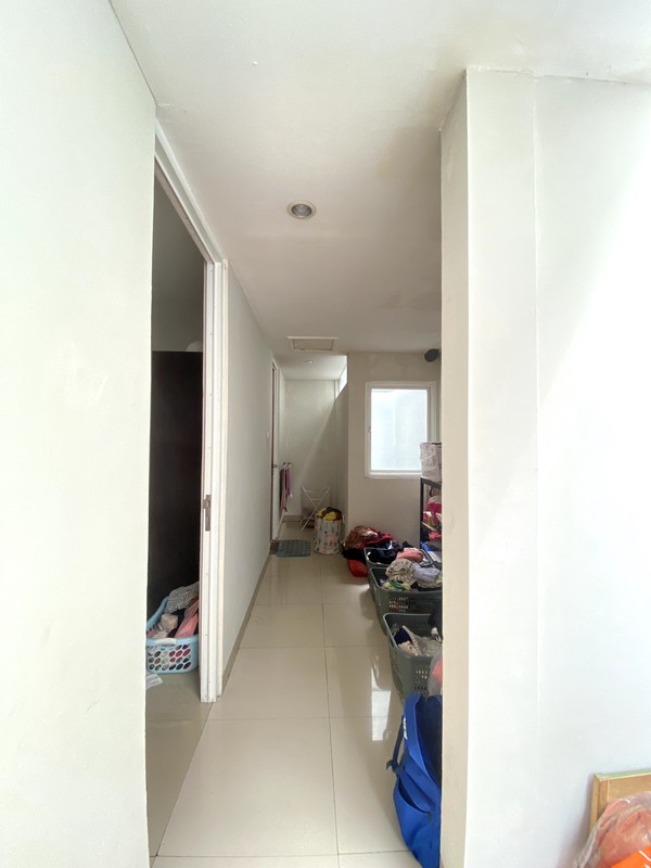 Dijual Rumah Mewah 3 Lantai di Meruya Ilir, Kembangan - Jakarta Barat