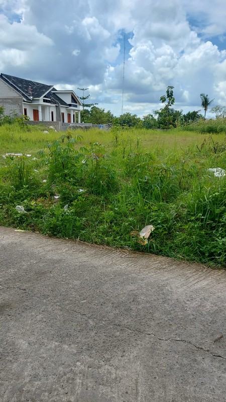 Tanah Luas 189 Meter Persegi Lokasi di Daerah Jati Sawit Gamping Sleman 