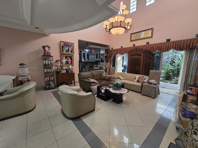 Rumah Hoek Puspita Loka BSD City, dekat AL-AZHAR