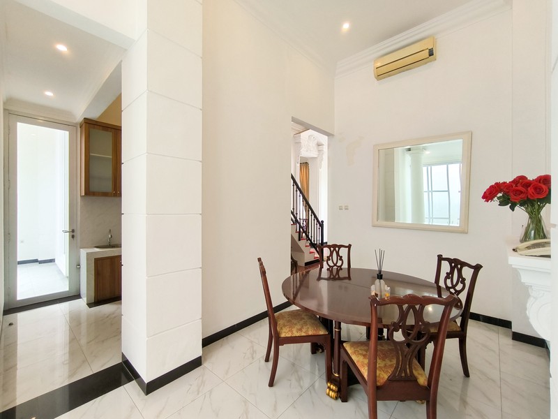 Rumah Modern 2 lantai brand new di Cluster Plumeria, Bintaro Jaya