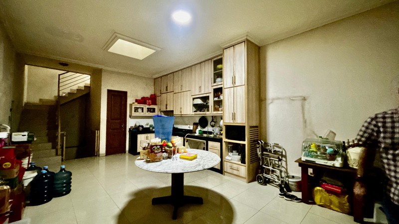 Ruko 4 Lantai Di Area Komersil Strategis Tebet Barat Dalam Raya Jaksel