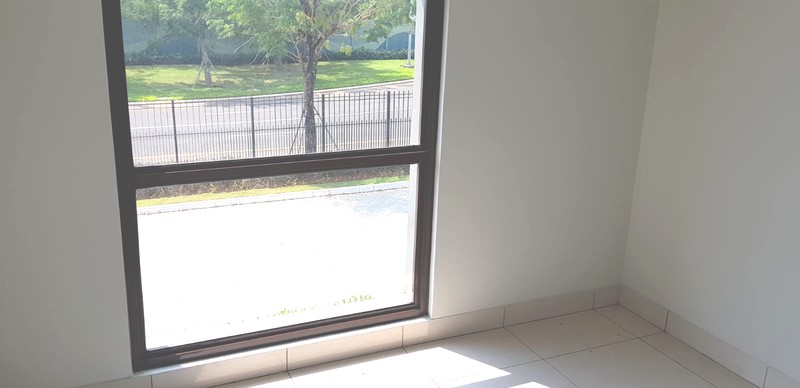 Rumah Eksklusif Disewakan di Summarecon Emerald Karawang, Cluster Elora