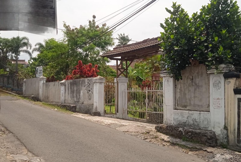 Dijual cepat villa di lokasi strategis di jl Jeprah dekat dengan jalan raya puncak - Cipanas
