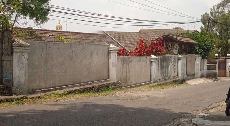 Dijual cepat villa di lokasi strategis di jl Jeprah dekat dengan jalan raya puncak - Cipanas