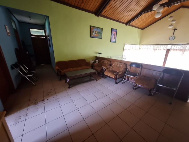 Dijual cepat villa di lokasi strategis di jl Jeprah dekat dengan jalan raya puncak - Cipanas