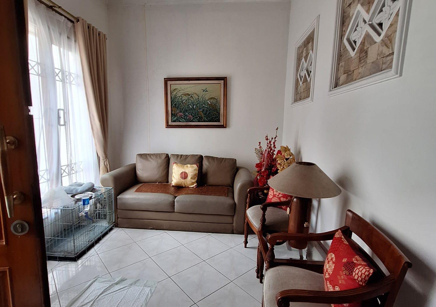 hunian bagus 3 tingkat di pusat kelapa gading semi furnished