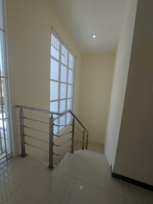 DiJual rumah dalam cluster ,mewah asri dan nyaman Surabaya Timur