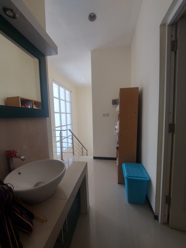 DiJual rumah dalam cluster ,mewah asri dan nyaman Surabaya Timur