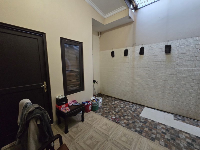 Rumah siap huni di BSD CITY NUSA LOKA, ROW Jalan besar 12 meter