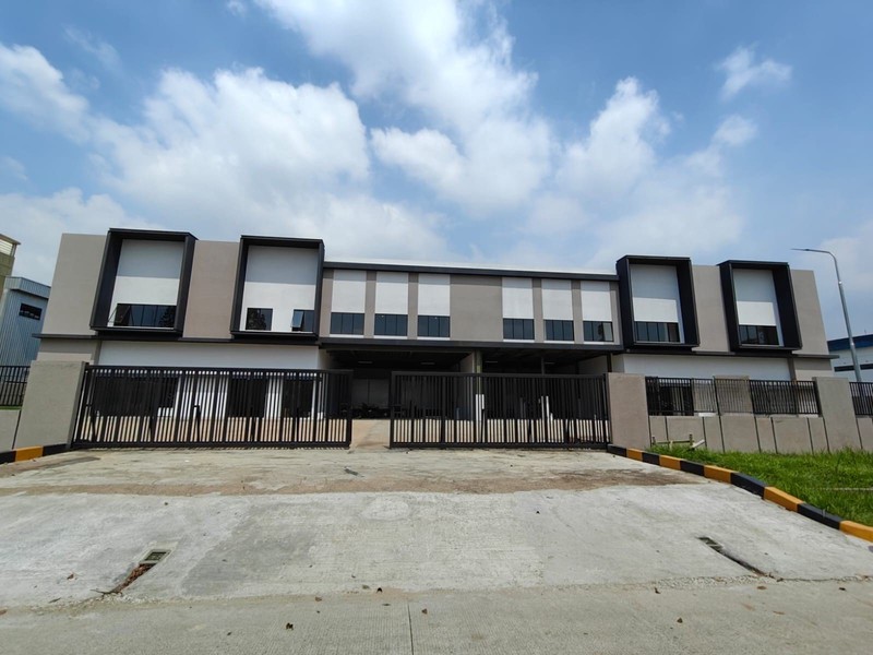 Pabrik Strategis di Jl. Science Timur, Kawasan Industri Jababeka