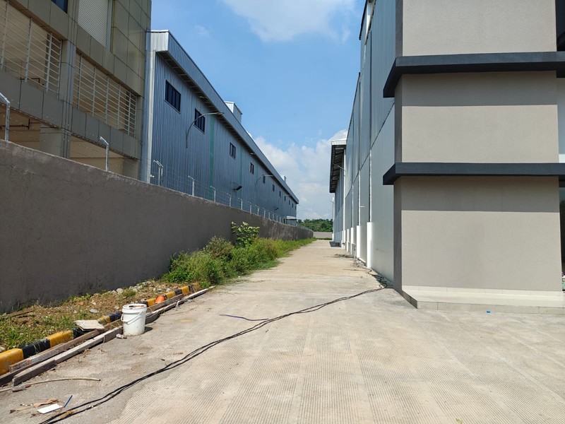 Pabrik Strategis di Jl. Science Timur, Kawasan Industri Jababeka