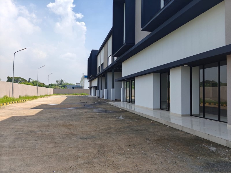 Pabrik Strategis di Jl. Science Timur, Kawasan Industri Jababeka