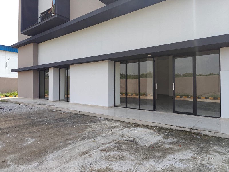 Pabrik Strategis di Jl. Science Timur, Kawasan Industri Jababeka