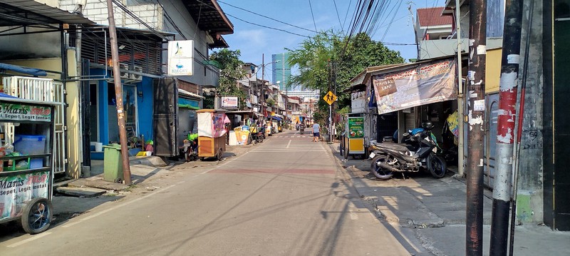 Ruko 4 lantai bagus dan siap pakai di Sumur Batu Raya, Kemayoran