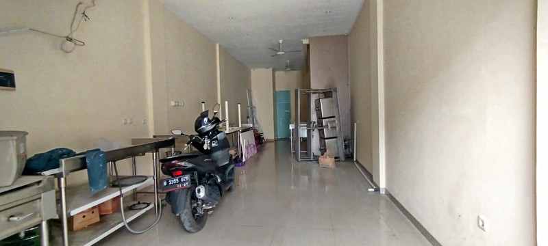 Ruko 4 lantai bagus dan siap pakai di Sumur Batu Raya, Kemayoran