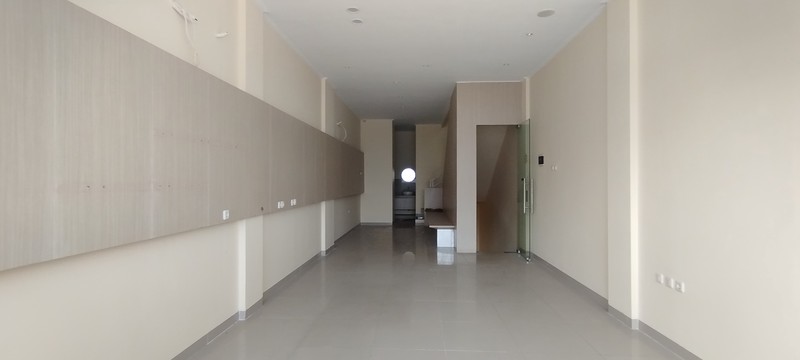 Ruko 4 lantai bagus dan siap pakai di Sumur Batu Raya, Kemayoran