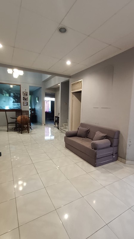 Rumah Siap Huni dengan lingkungan yang nyaman di Bumi Bintaro Permai, Pesanggrahan