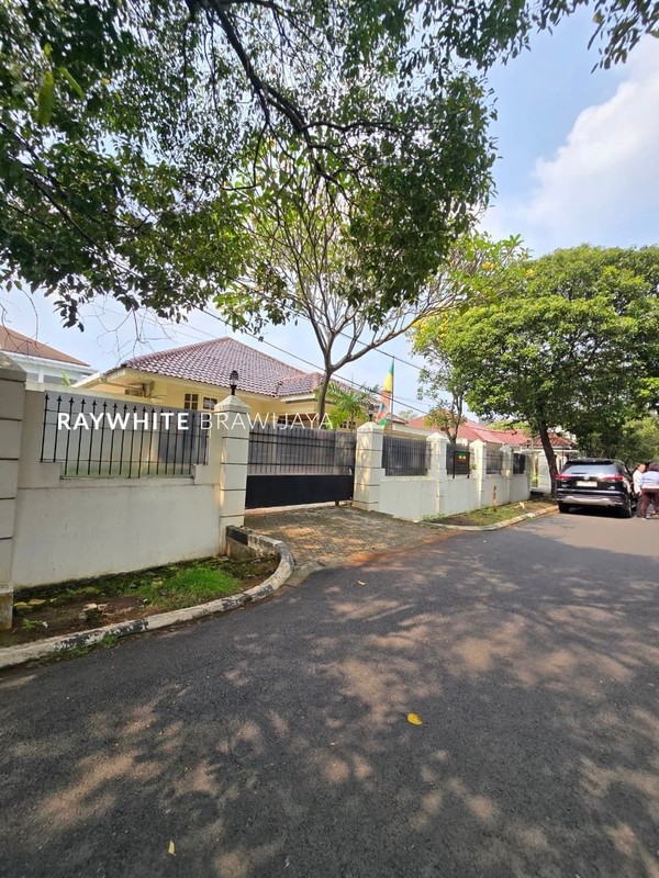 Rumah Siap Huni Lingkungan Tenang Dalam Kompleks Patra Kuningan