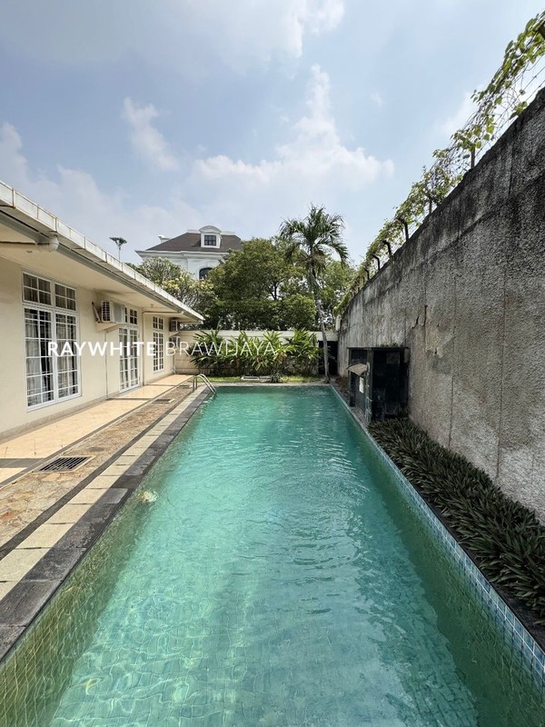 Rumah Siap Huni Lingkungan Tenang Dalam Kompleks Patra Kuningan