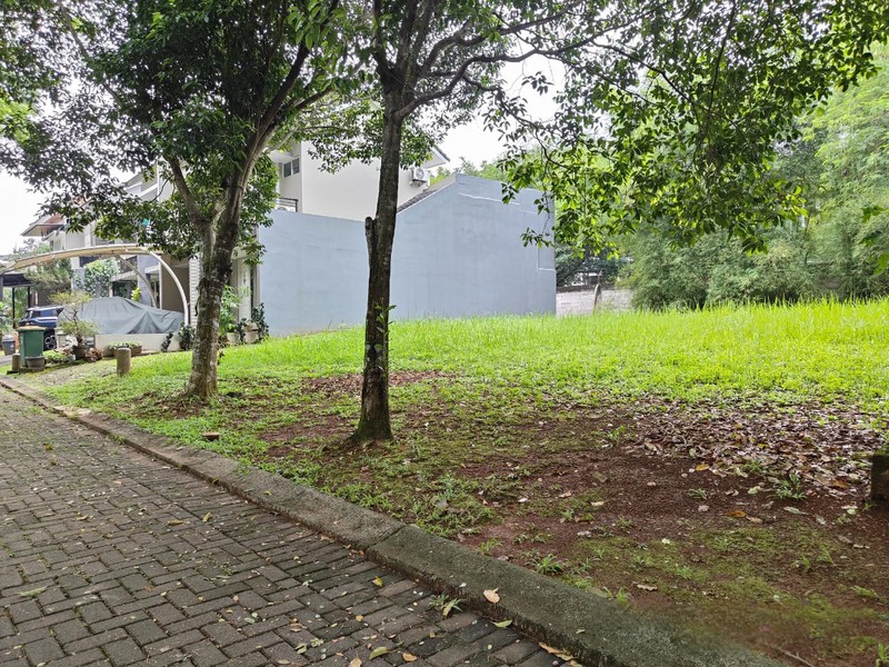 Kavling sudut Siap Bangun di Delatinos BSD Dekat Tol