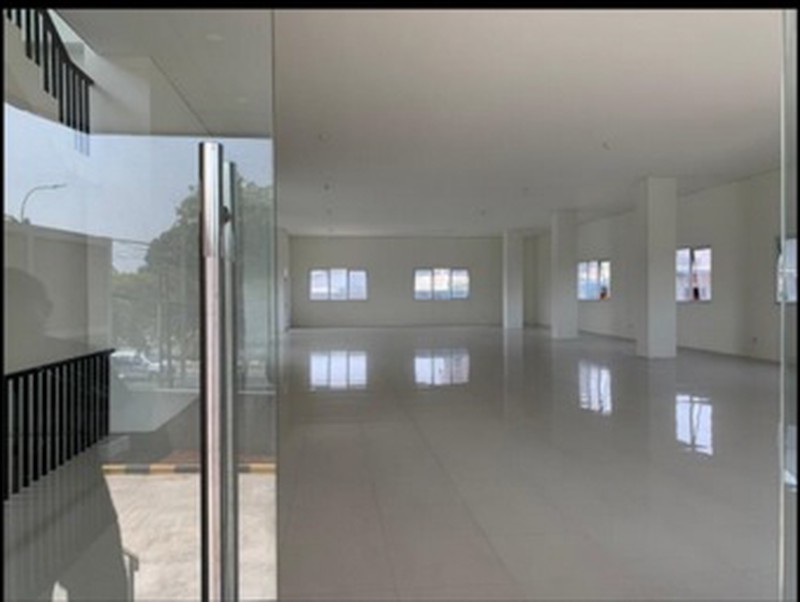 jual cepat gedung baru sangat murah dimatraman jaktim
