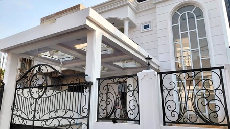 Rumah Brand New di Cinere Ceiling Tinggi 2 Lantai Siap Huni