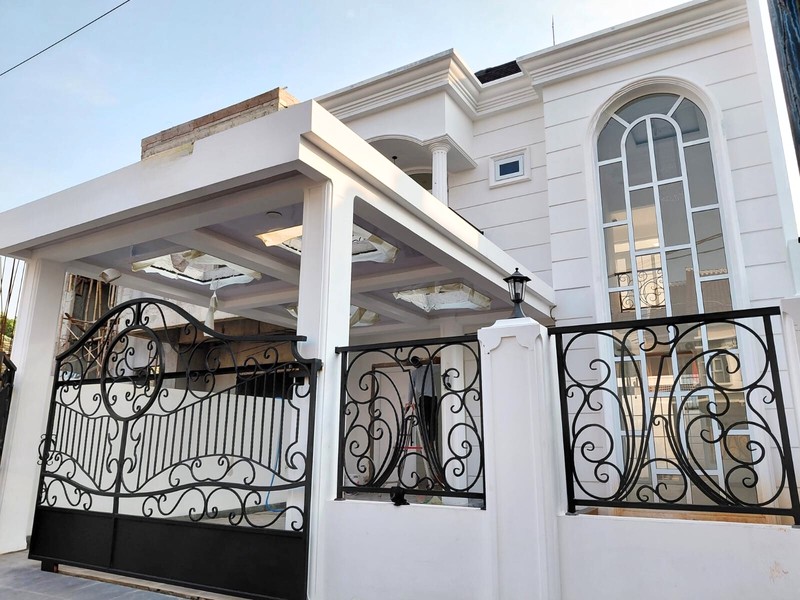 Rumah Brand New di Cinere Ceiling Tinggi 2 Lantai Siap Huni