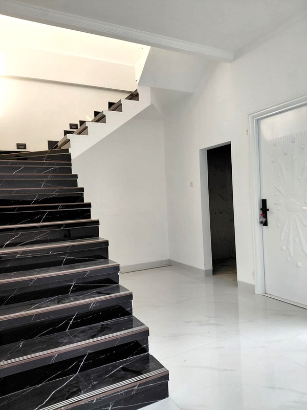 Rumah Brand New di Cinere Ceiling Tinggi 2 Lantai Siap Huni