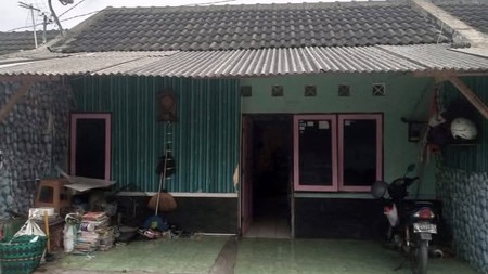 Rumah Dalam Perum Dekat Lokasi Dekat Jalan Bibis Raya, Gamping, Sleman