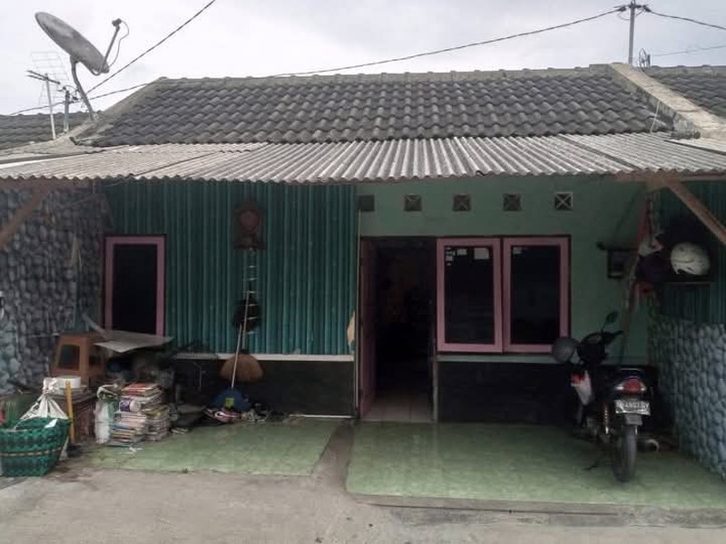 Rumah Dalam Perum Dekat Lokasi Dekat Jalan Bibis Raya, Gamping, Sleman