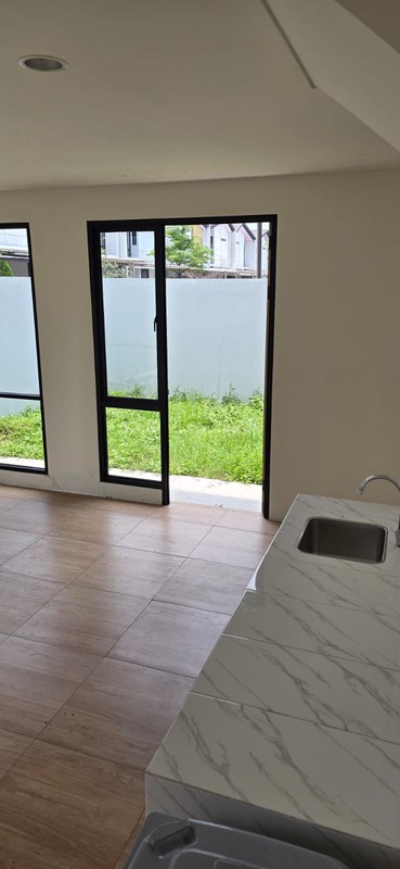 Rumah Baru di Cluster Riverside Waterfront Lippo Cikarang